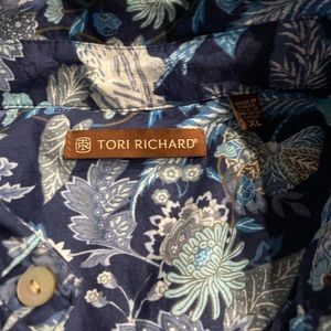 Tori Richard Shirt